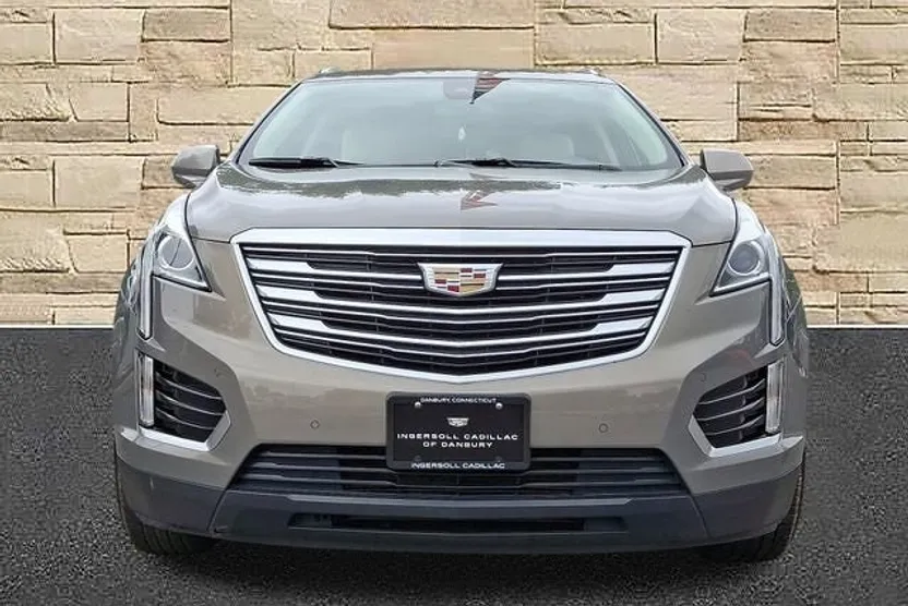 2018 Cadillac XT5 Luxury photo 1
