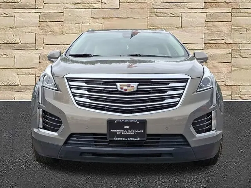 2018 Cadillac XT5 Luxury photo 1