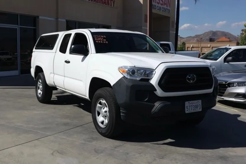 2022 Toyota Tacoma SR photo 1