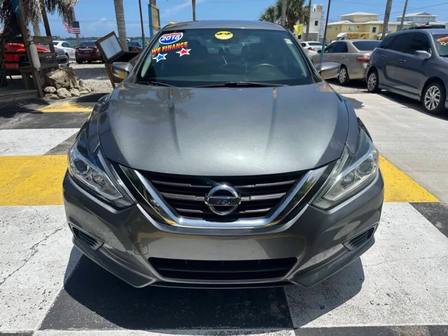 2016 Nissan Altima 2.5 S photo 1