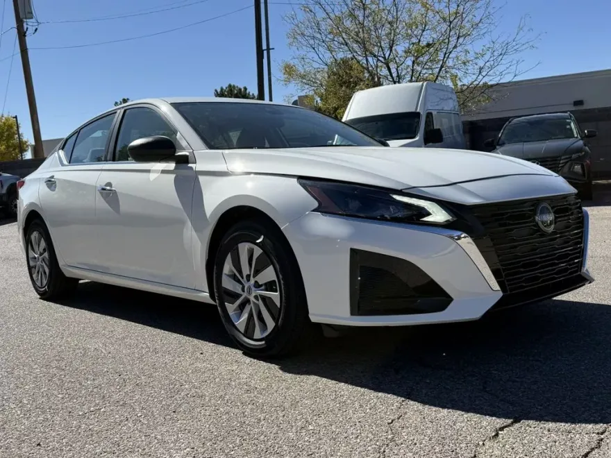 2025 Nissan Altima 2.5 S photo 1