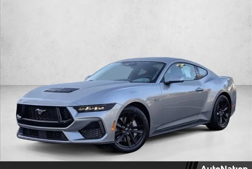 2025 Ford Mustang GT photo 1