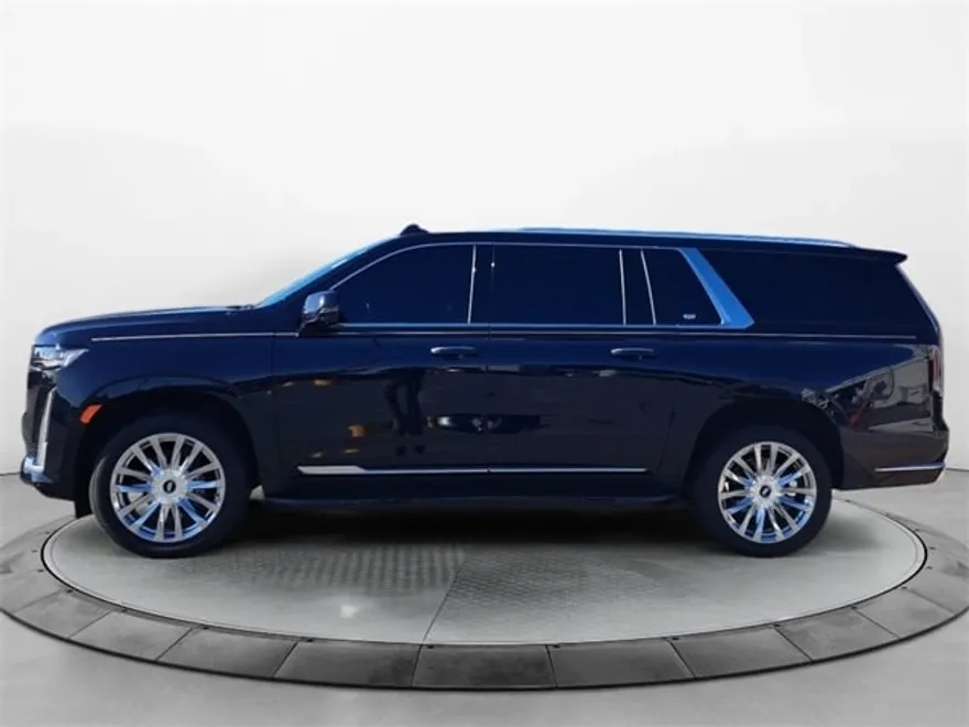 2022 Cadillac Escalade ESV Premium Luxury photo 1