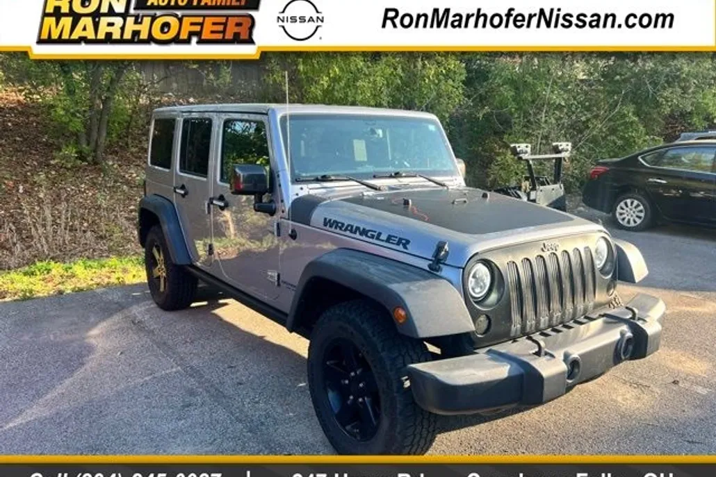 2017 Jeep Wrangler Unlimited Big Bear photo 1