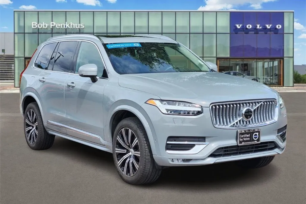 2025 Volvo XC90 Plus photo 1