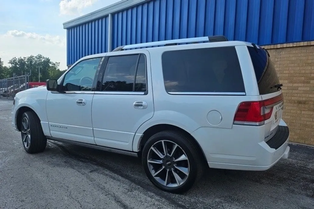 2017 Lincoln Navigator Reserve photo 1