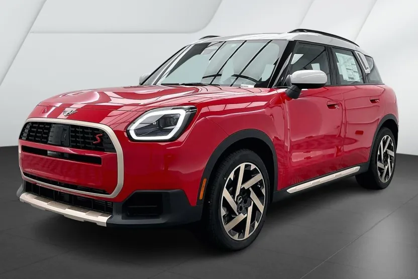 2025 Mini Countryman S ALL4 photo 1