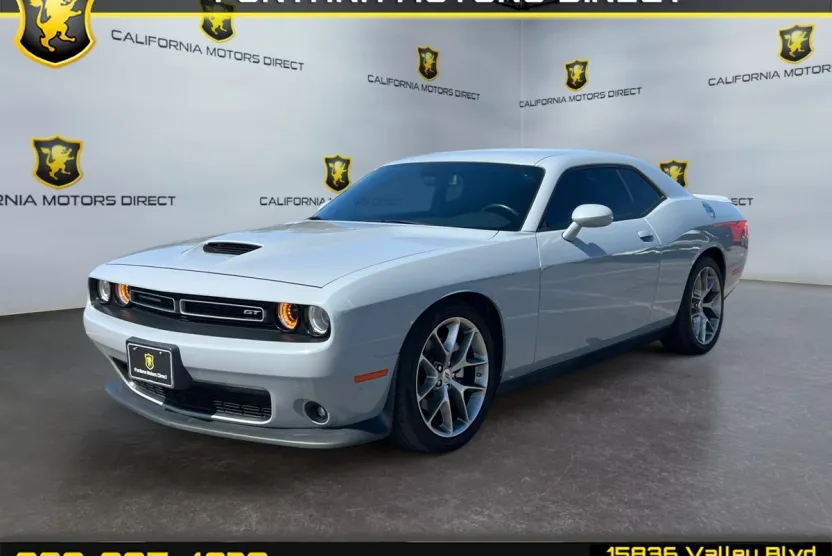 2022 Dodge Challenger GT photo 1