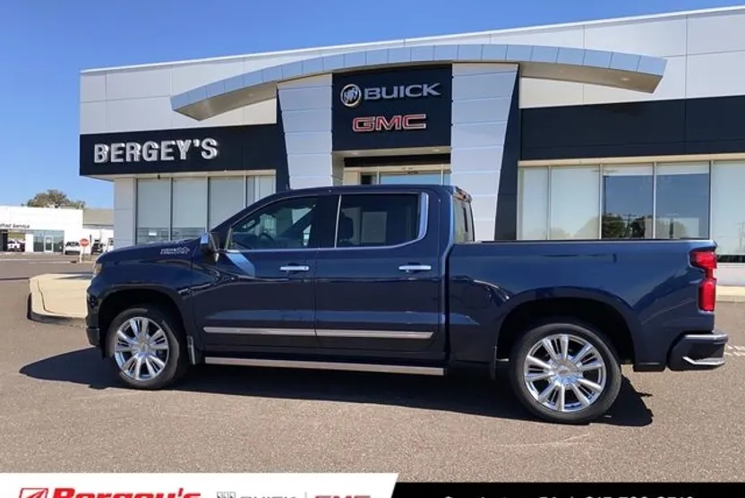 2023 Chevrolet Silverado 1500 High Country photo 1