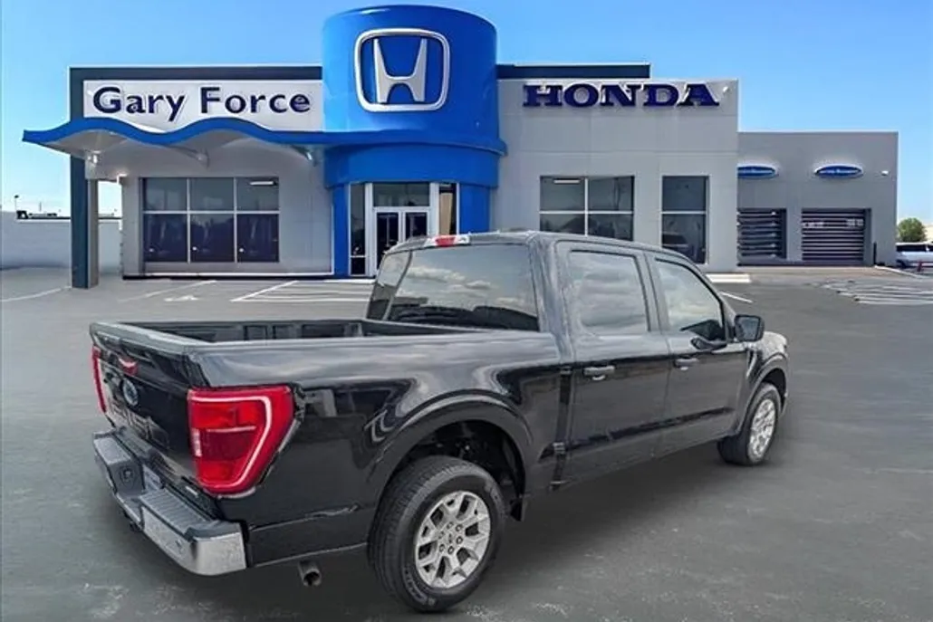 2023 Ford F-150 XLT photo 1