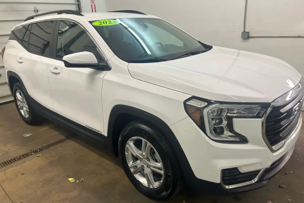 2023 Gmc Terrain SLE photo 1