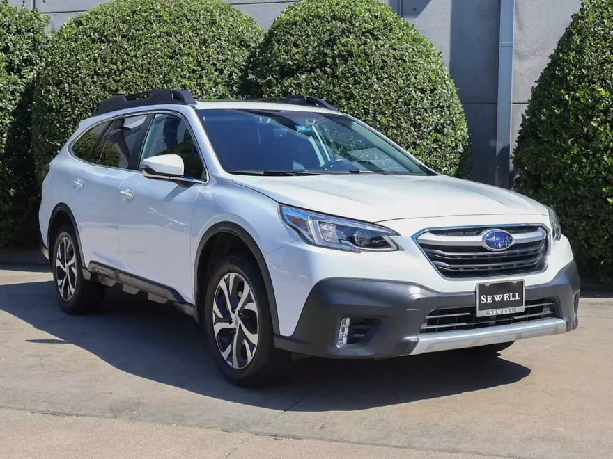 2022 Subaru Outback Limited photo 1