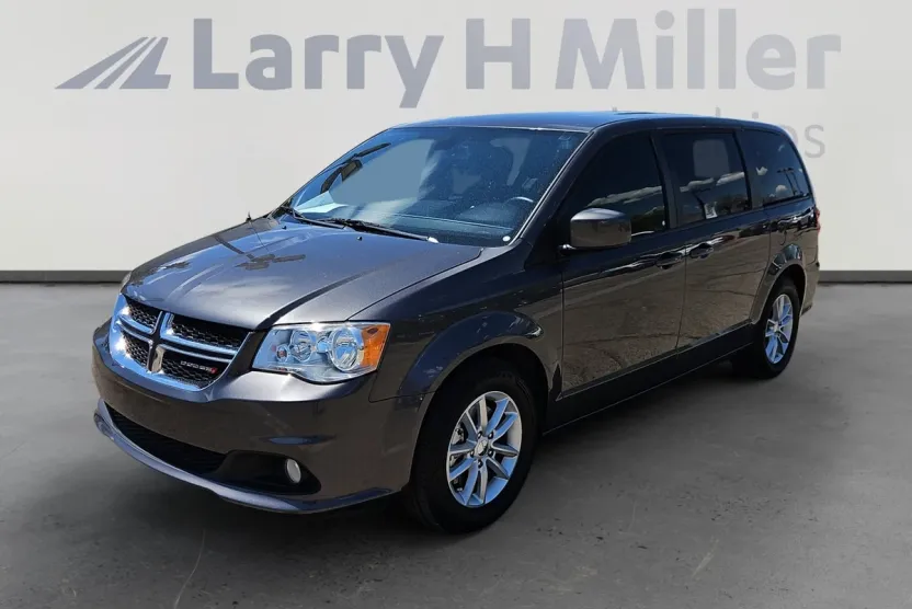 2020 Dodge Grand Caravan SE photo 1