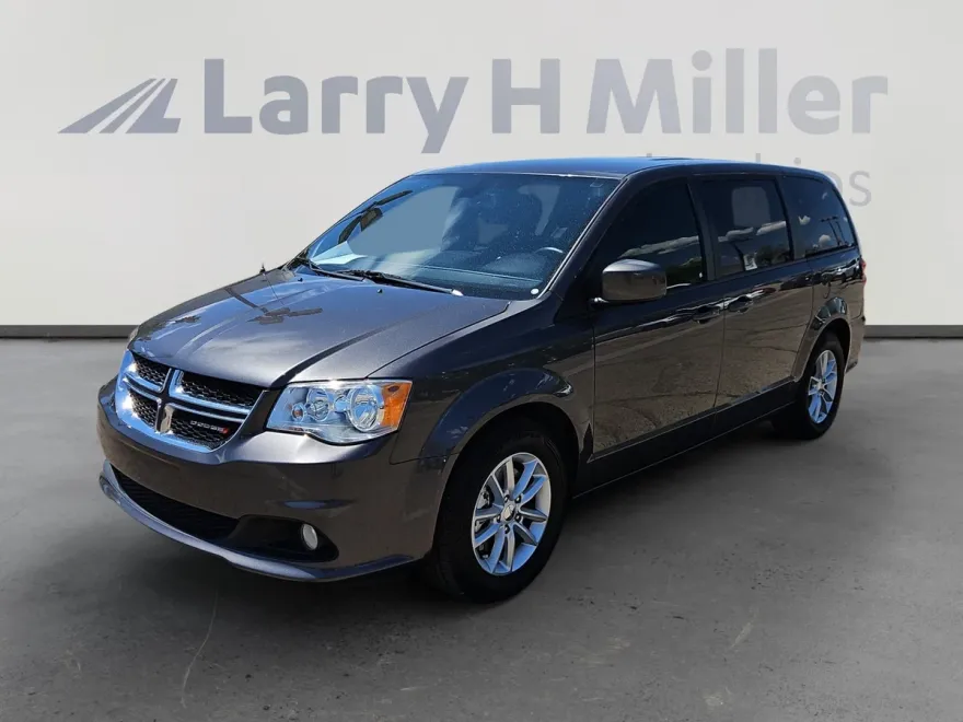 2020 Dodge Grand Caravan SE photo 1
