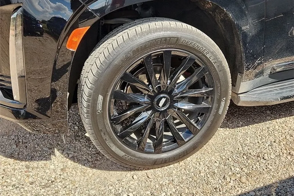 2022 Cadillac Escalade Premium Luxury photo 1