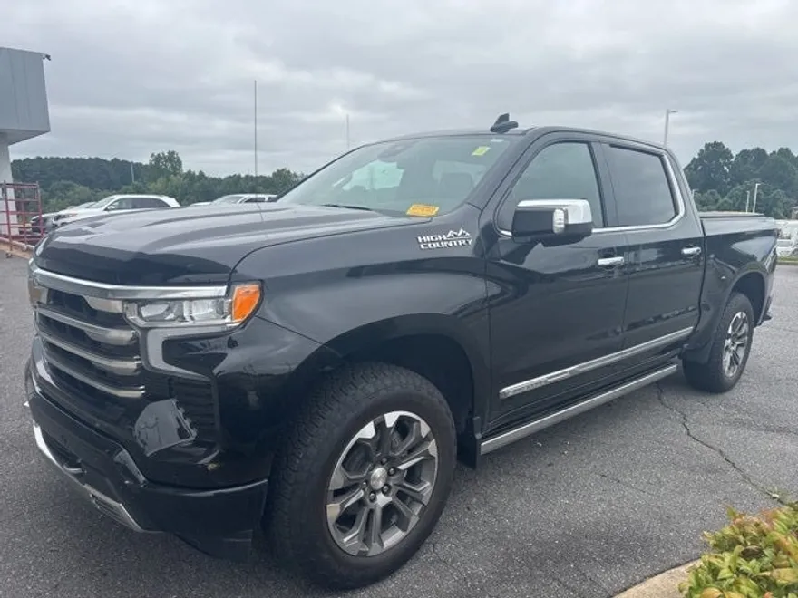 2024 Chevrolet Silverado 1500 High Country photo 1