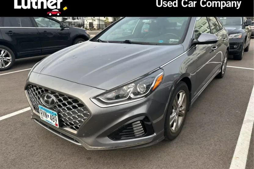 2018 Hyundai Sonata Sport photo 1