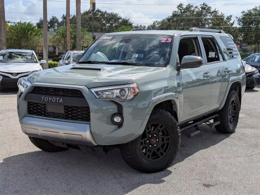 2023 Toyota 4Runner TRD photo 1