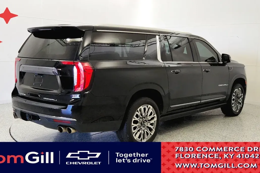 2023 Gmc Yukon XL Denali Ultimate photo 1