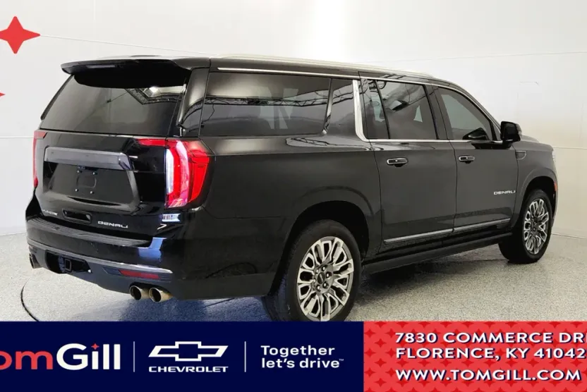 2023 Gmc Yukon XL Denali Ultimate photo 1