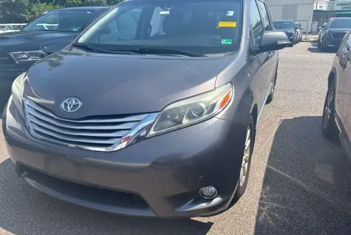 2015 Toyota Sienna Limited photo 3