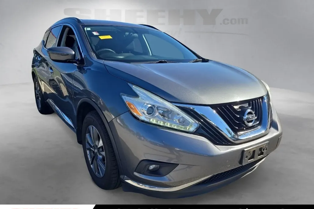 2017 Nissan Murano SV photo 1
