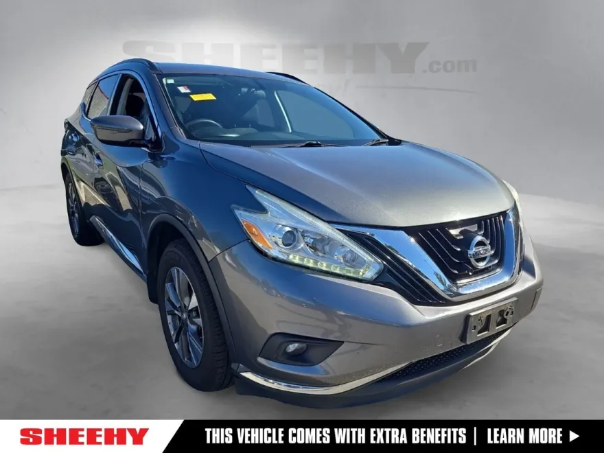 2017 Nissan Murano SV photo 1