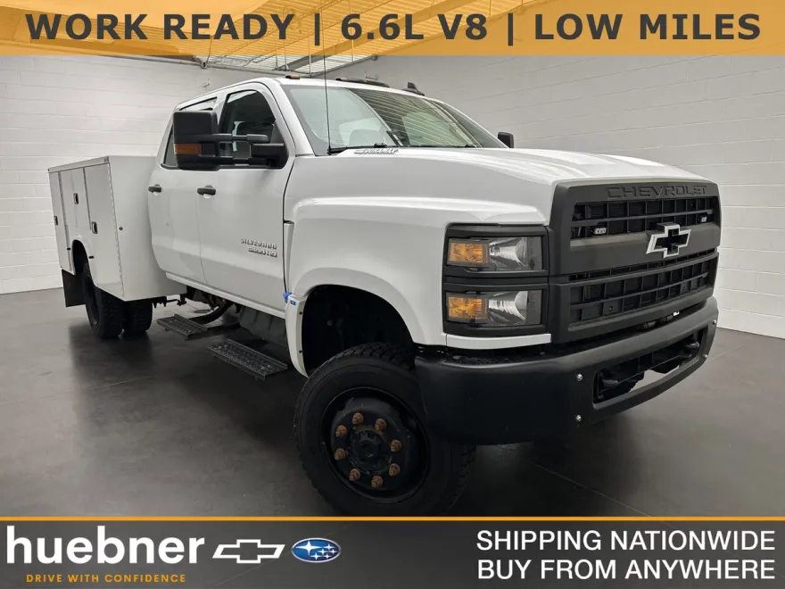 2022 Chevrolet Silverado 5500HD Work Truck photo 1