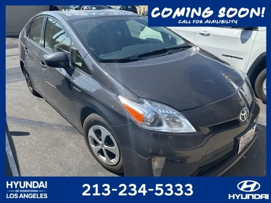 2014 Toyota Prius Two photo 1