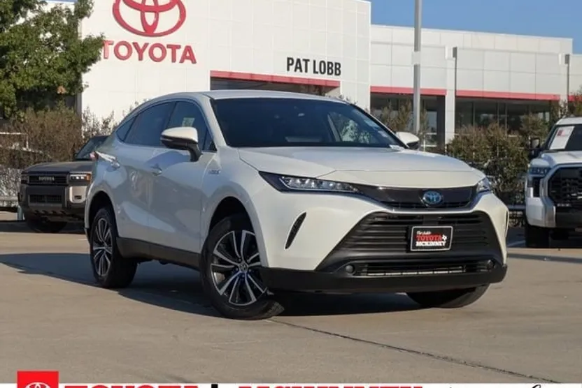 2021 Toyota Venza LE photo 1