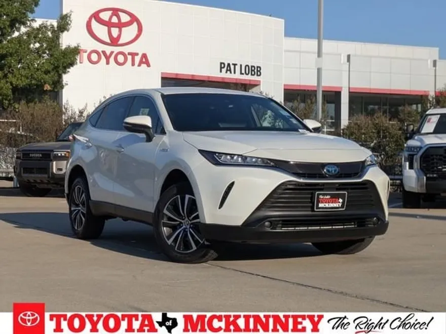2021 Toyota Venza LE photo 1