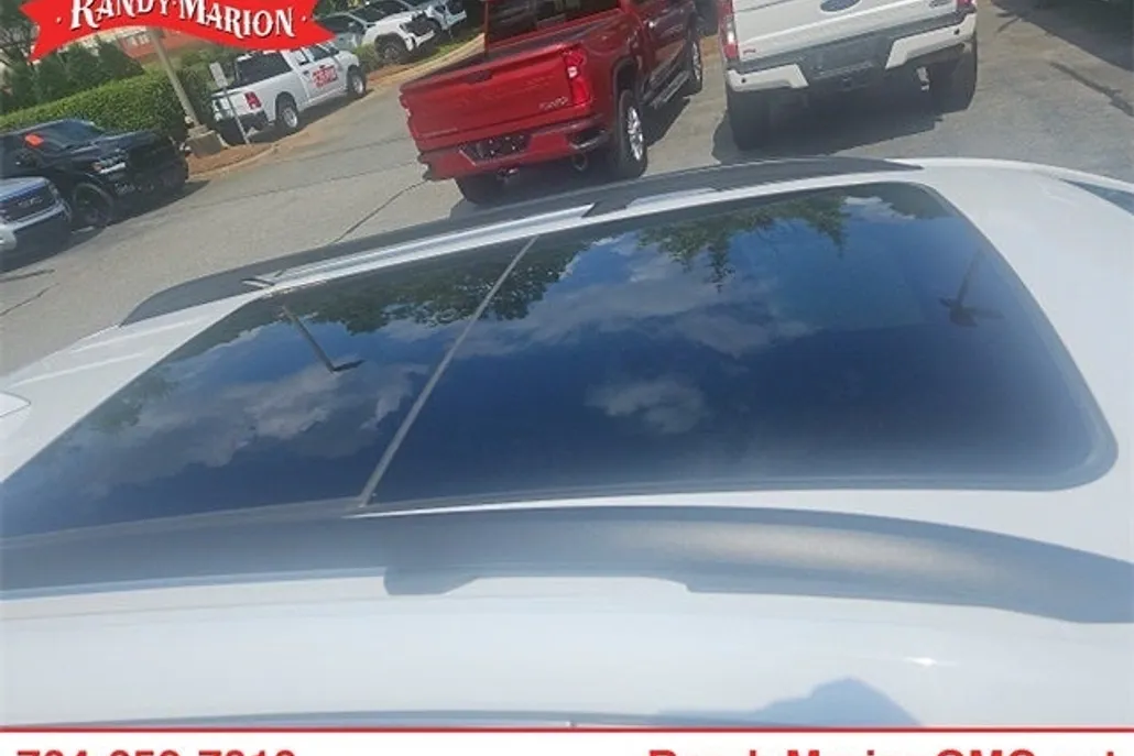 2023 Gmc Terrain SLE photo 1