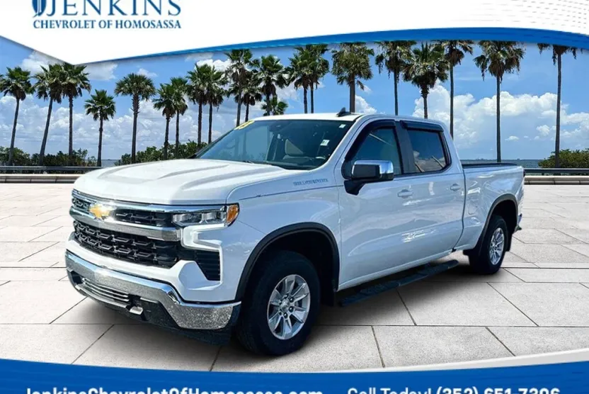 2023 Chevrolet Silverado 1500 LT photo 1