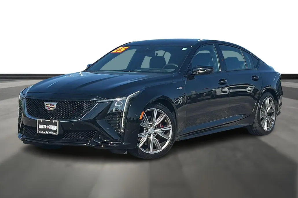 2025 Cadillac CT5 V photo 1