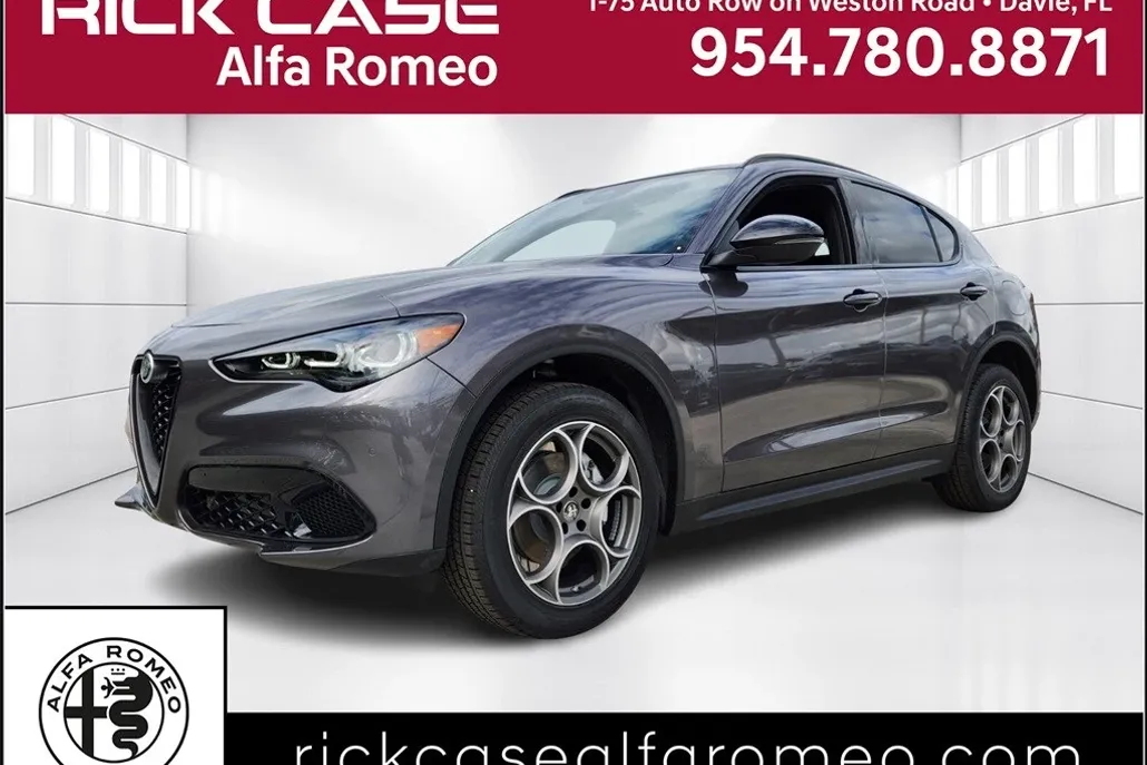 2025 Alfa Romeo Stelvio Sprint photo 1