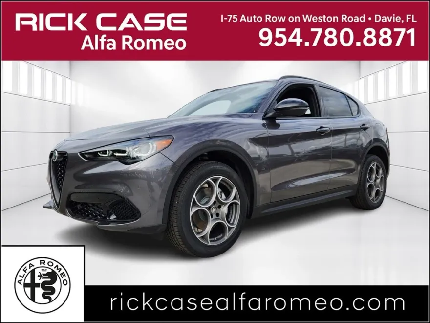 2025 Alfa Romeo Stelvio Sprint photo 1