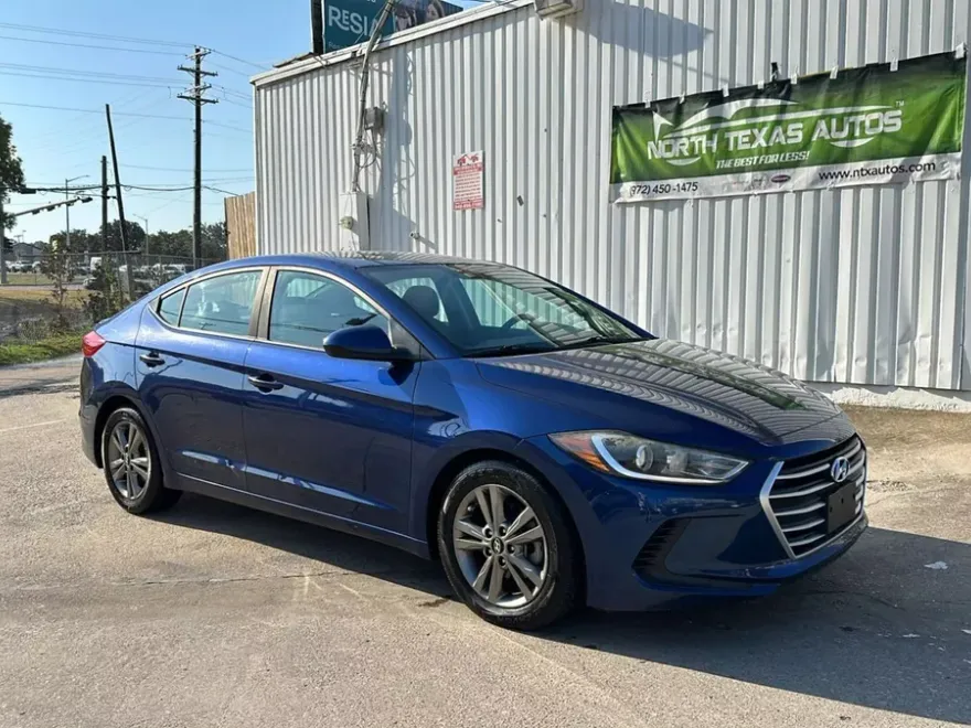 2018 Hyundai Elantra SEL photo 1