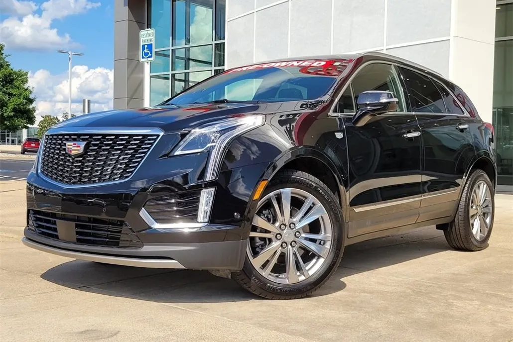 2024 Cadillac XT5 Platinum Premium Luxury photo 1