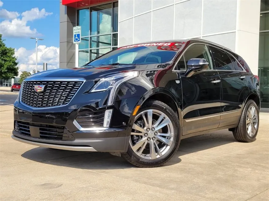 2024 Cadillac XT5 Platinum Premium Luxury photo 1