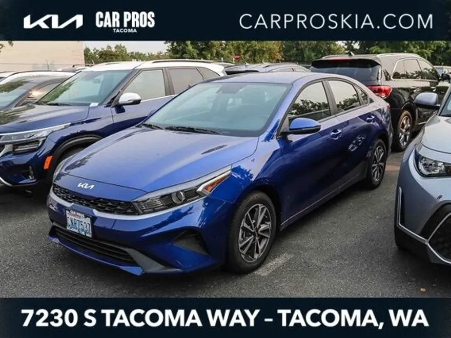 2024 Kia Forte LXS photo 1