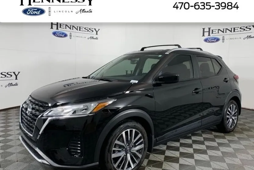 2023 Nissan Kicks SV photo 1