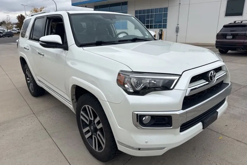 2018 Toyota 4Runner Limited photo 1