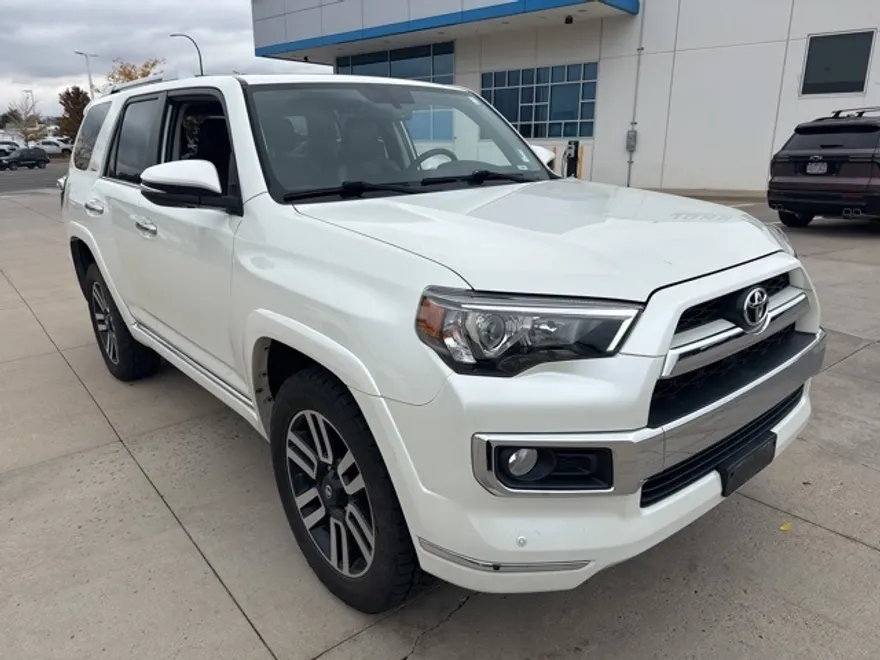 2018 Toyota 4Runner Limited photo 1