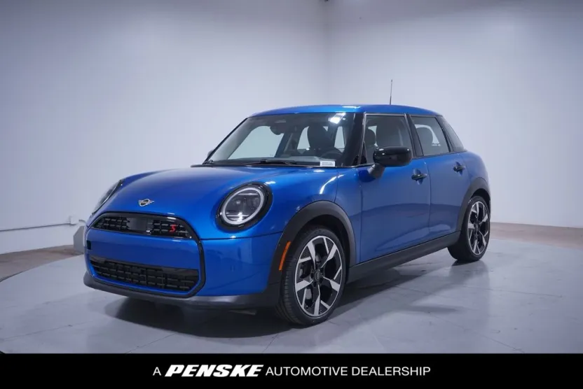 2025 Mini Cooper Signature photo 1
