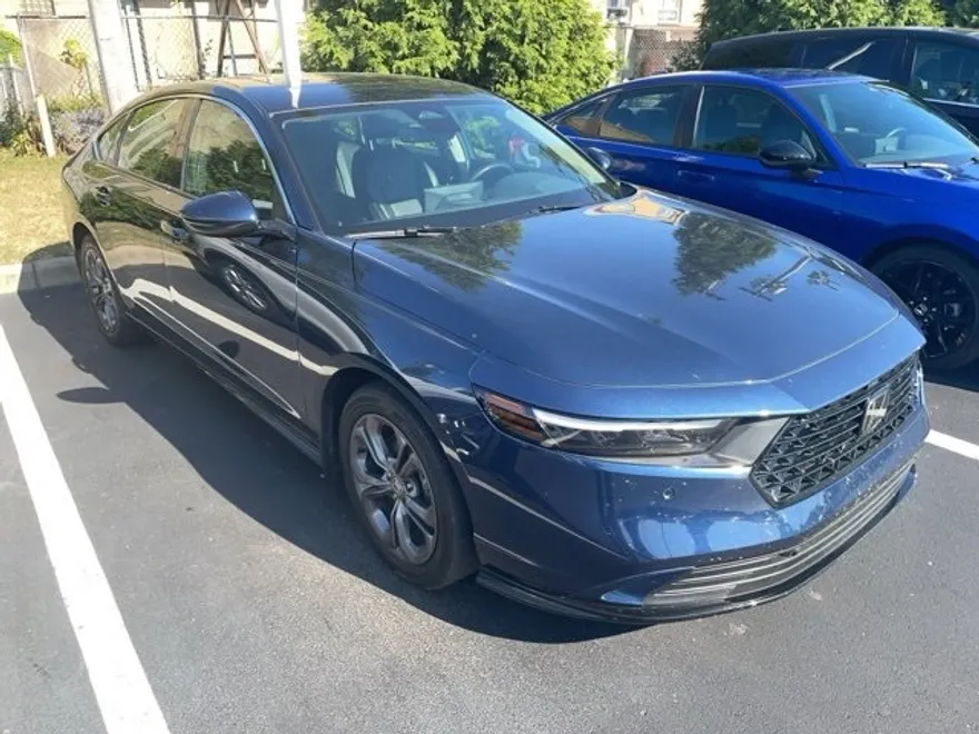 2024 Honda Accord Hybrid EX-L photo 1