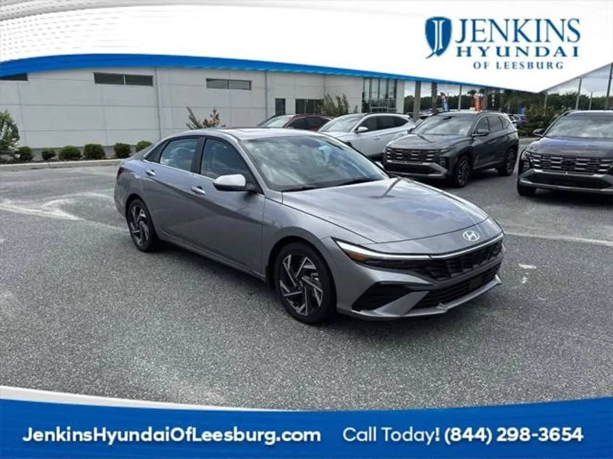 2025 Hyundai Elantra Limited photo 1