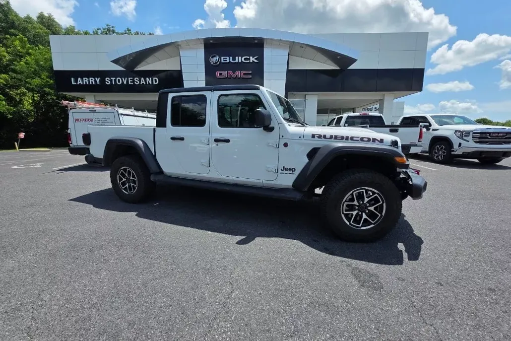 2024 Jeep Gladiator Rubicon photo 1