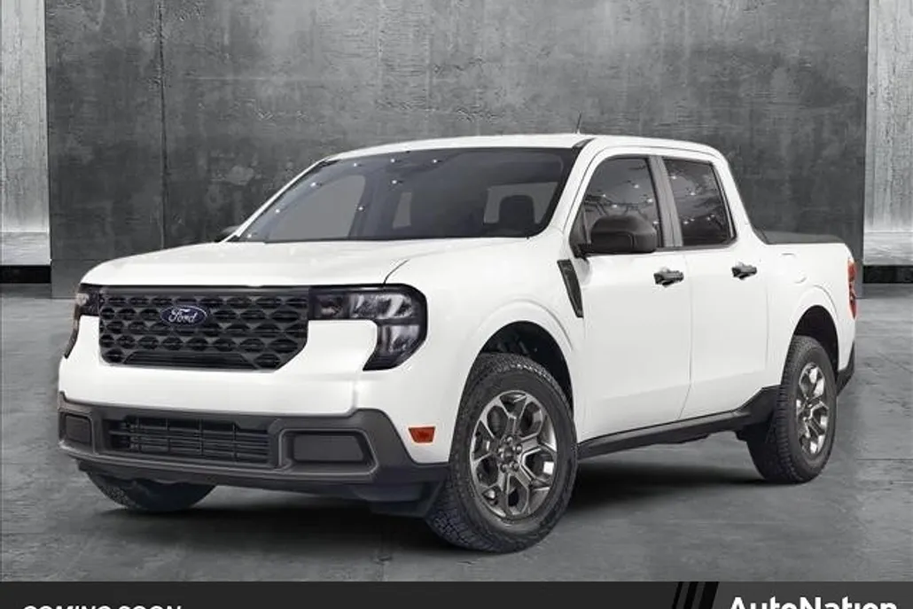 2025 Ford Maverick XLT photo 1