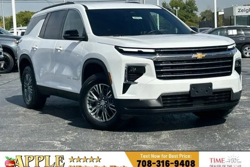 2025 Chevrolet Traverse photo 1