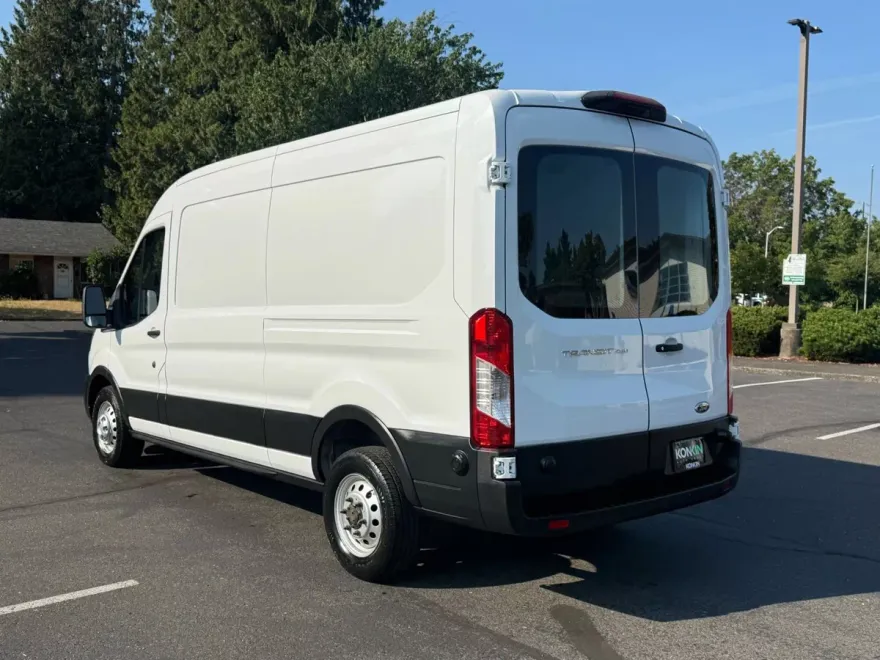 2022 Ford Transit Cargo Van photo 1